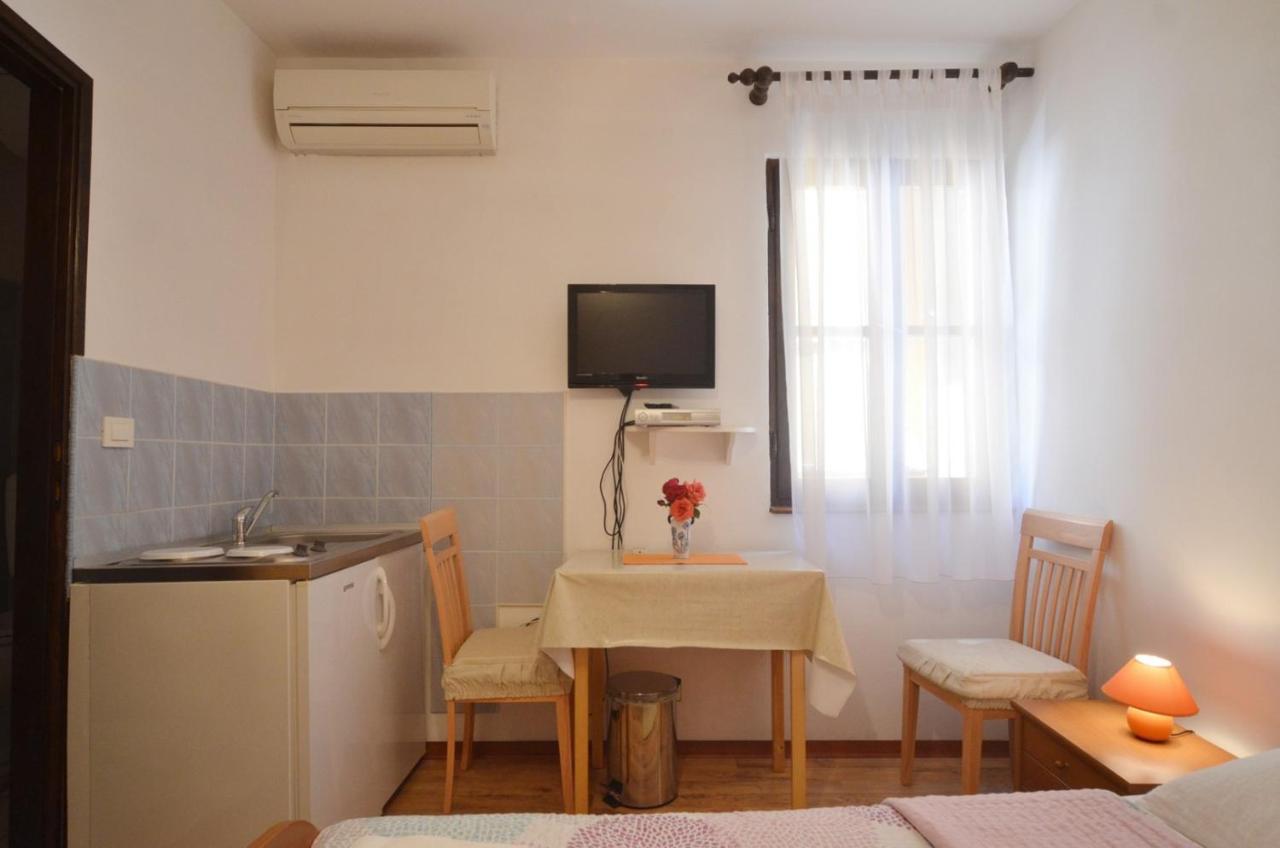 Andronella Studios Rovinj Eksteriør billede